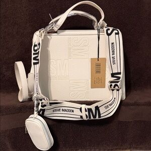 NWT Steve Madden Cream/Vanilla Crossbody Bag with Logo Strap